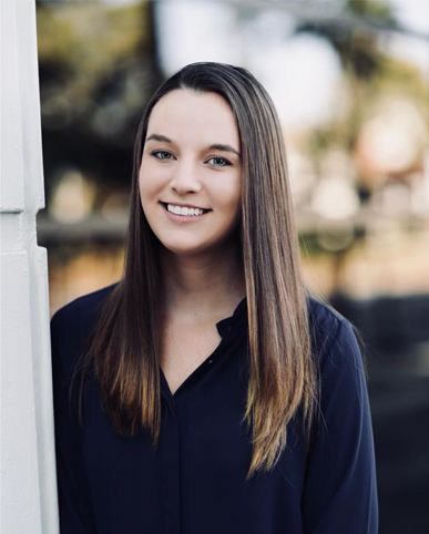 624f0f5c8a1834044890aa33_regan_green_photo